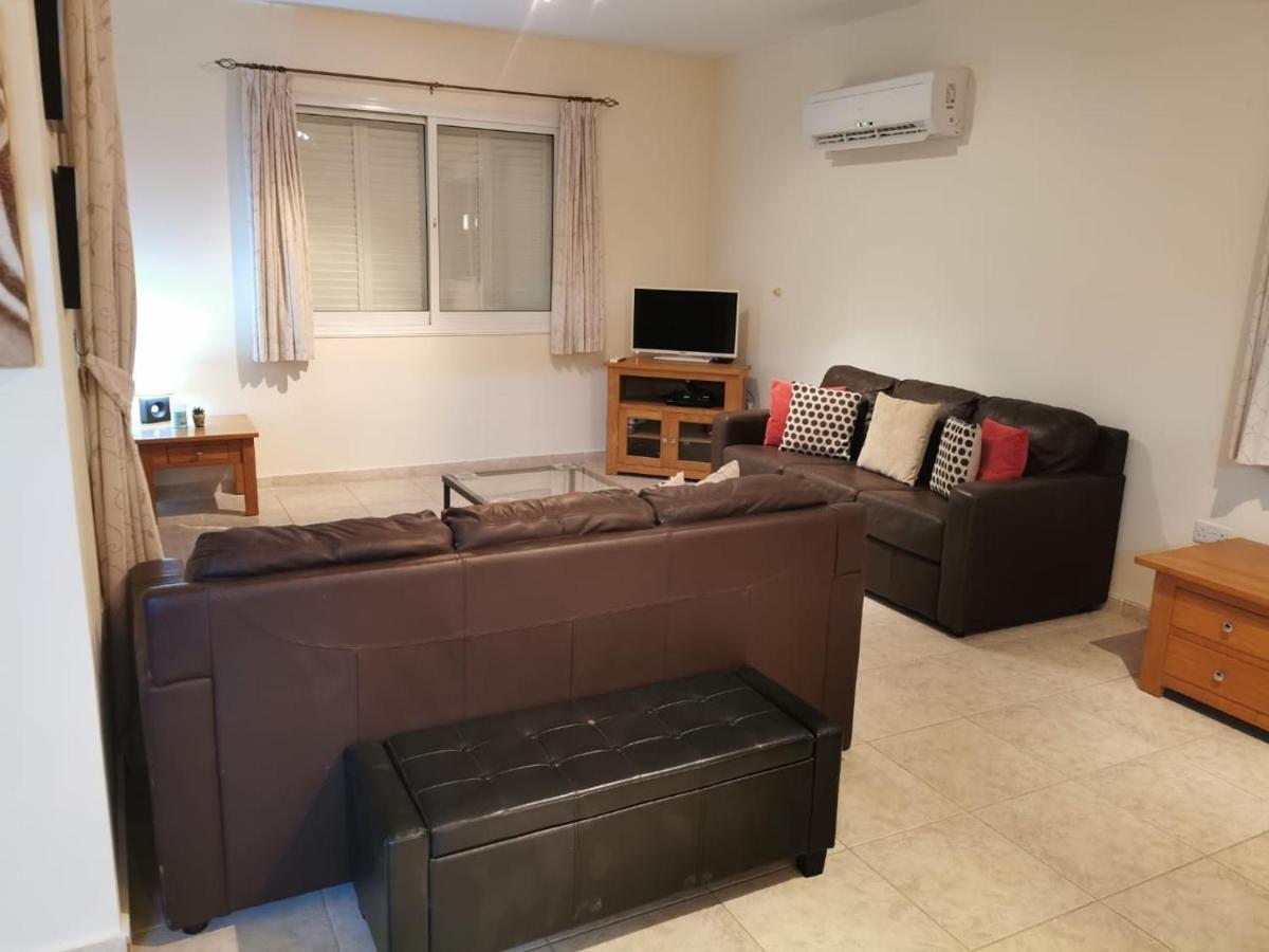 Villa Vista Пафос Екстериор снимка